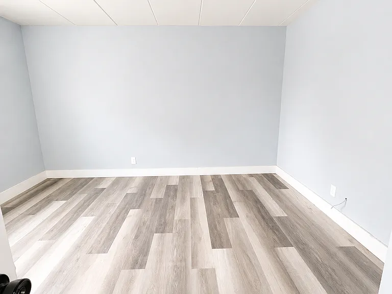 204 Middlebury St — Photo 15