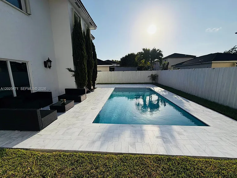15858 SW 138th Ter — Photo 42