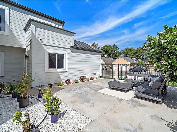 5th image of 39 Cape Cod