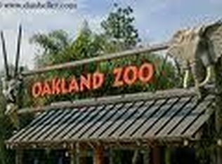 10010 MacArthur Blvd, Oakland, CA 94605