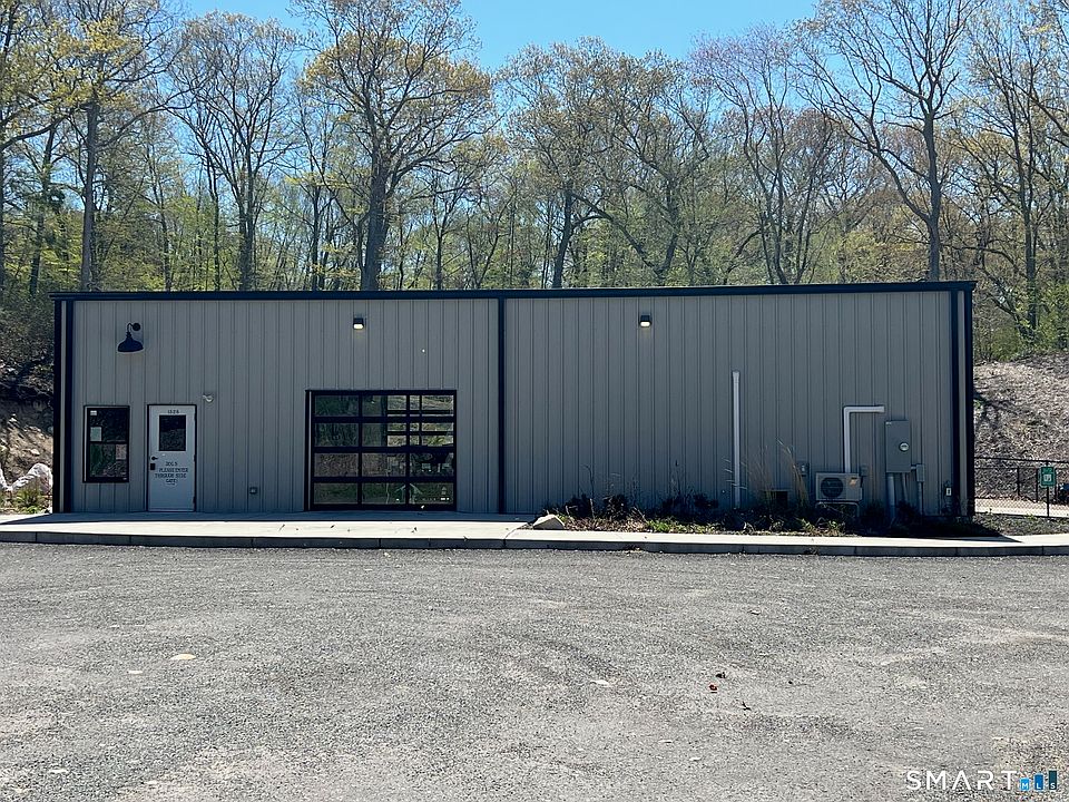 1st image of 972 Long Cove Road
