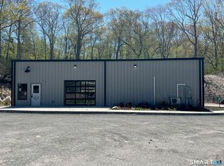 972 Long Cove Rd, Gales Ferry, CT 06335