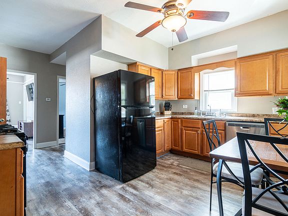 5th image of 3203 S 8th St