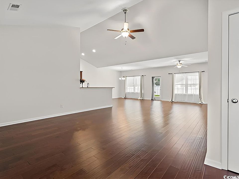 2nd image of 4204 Woodcliffe Dr