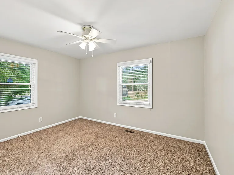 516 Keith St — Photo 31