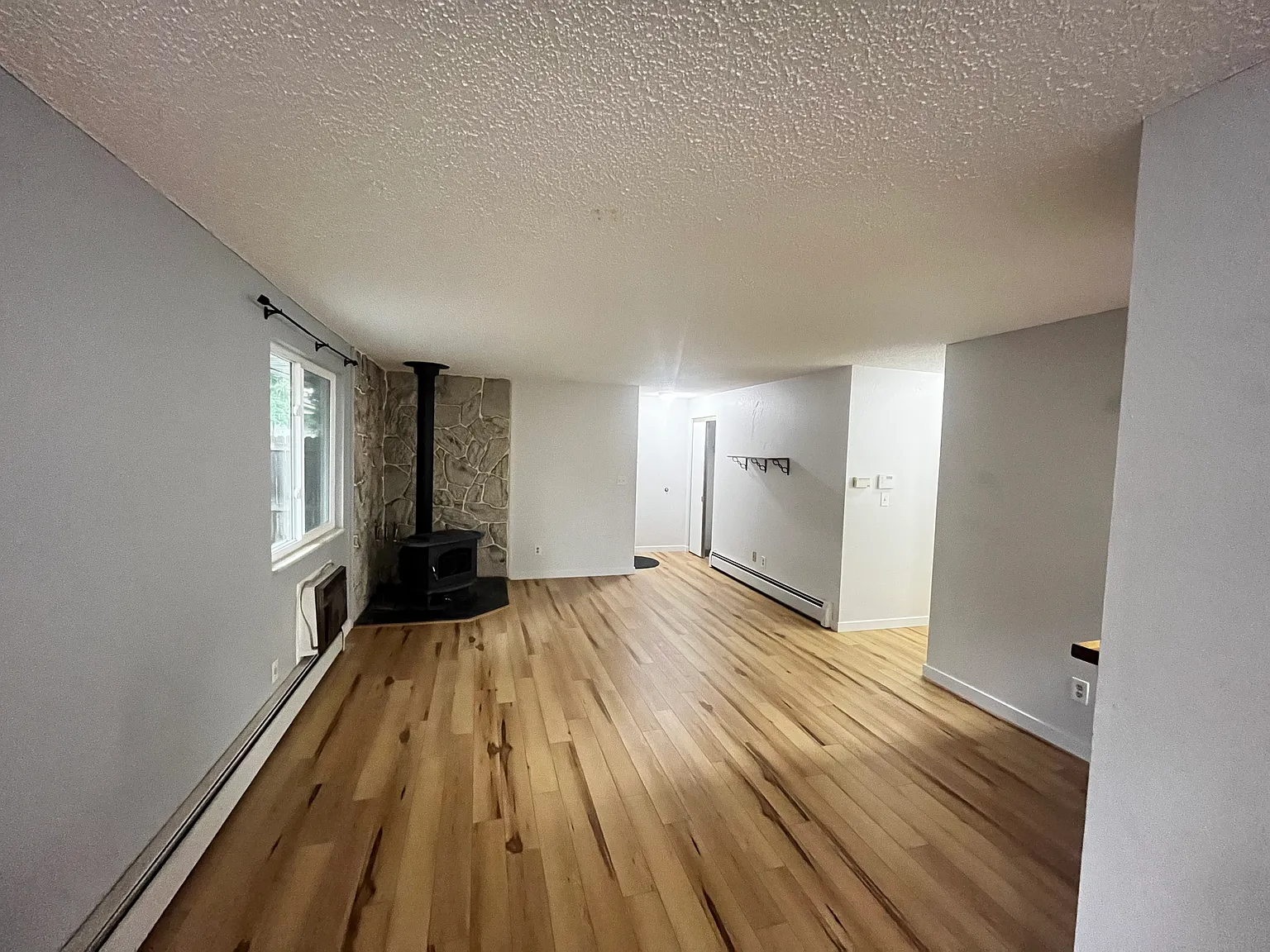3 bed, 1134 sqft, $2,900 — Photo 1