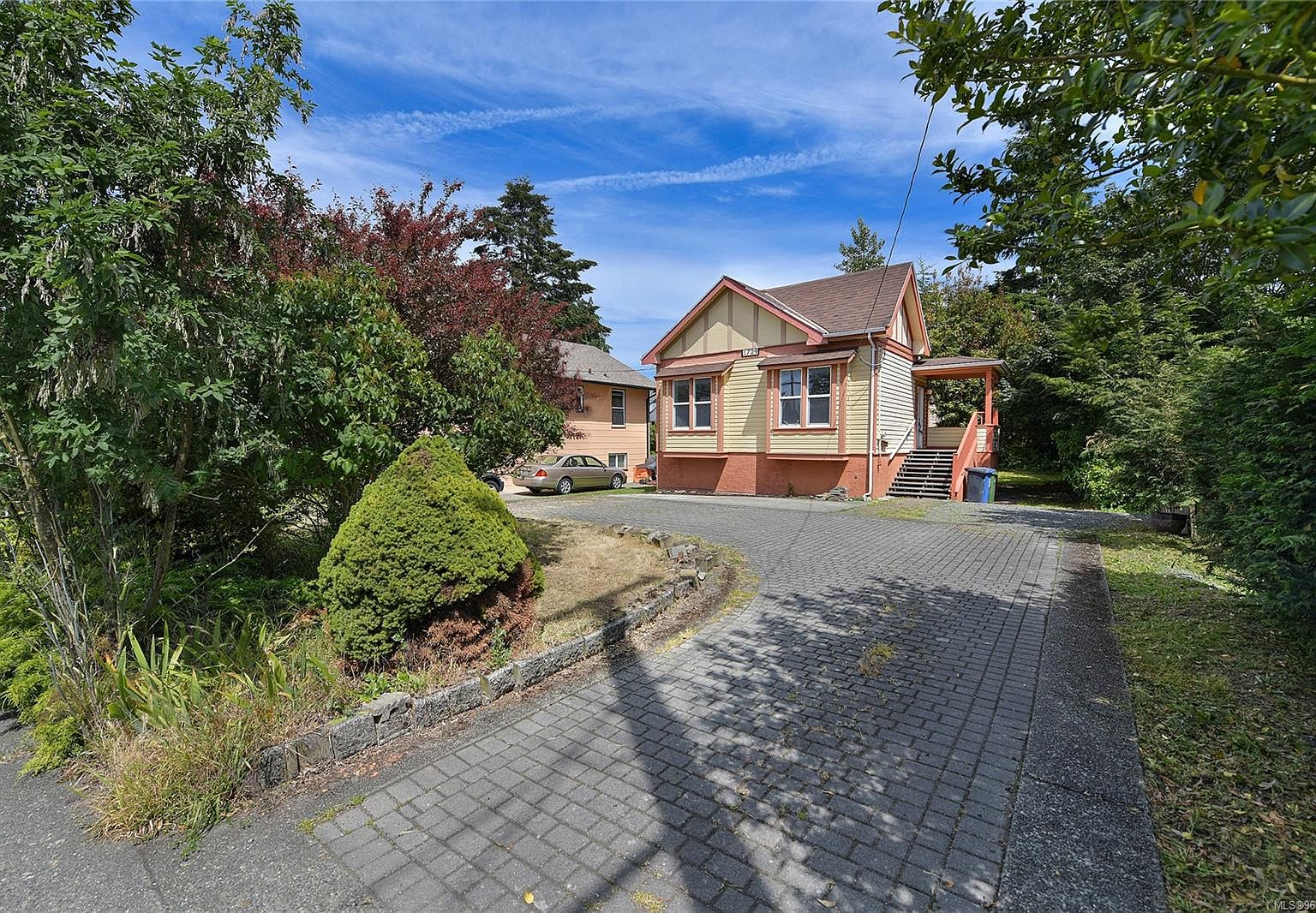 1729 Foul Bay Rd, Victoria, BC V8R 5A5 MLS 968707 Zillow