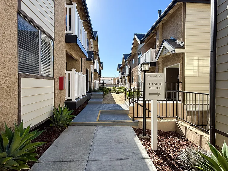 Almansor Villa Apartments — Photo 12