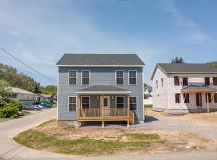 16 Red Bridge Rd, North Grosvenordale, CT 06255