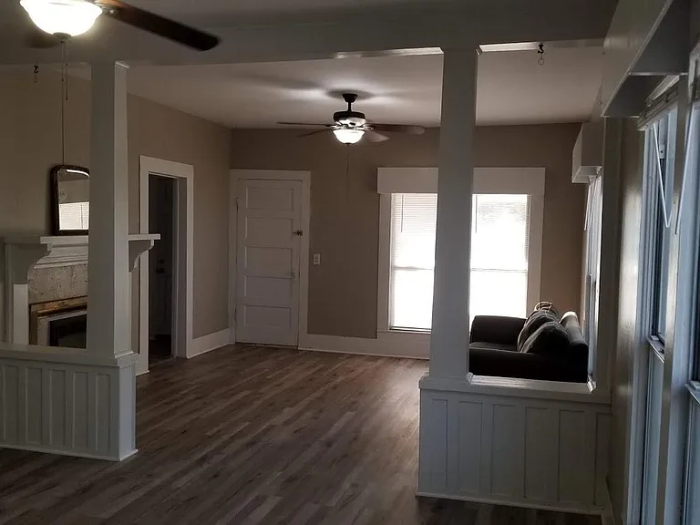 Dining/Living toward front door
