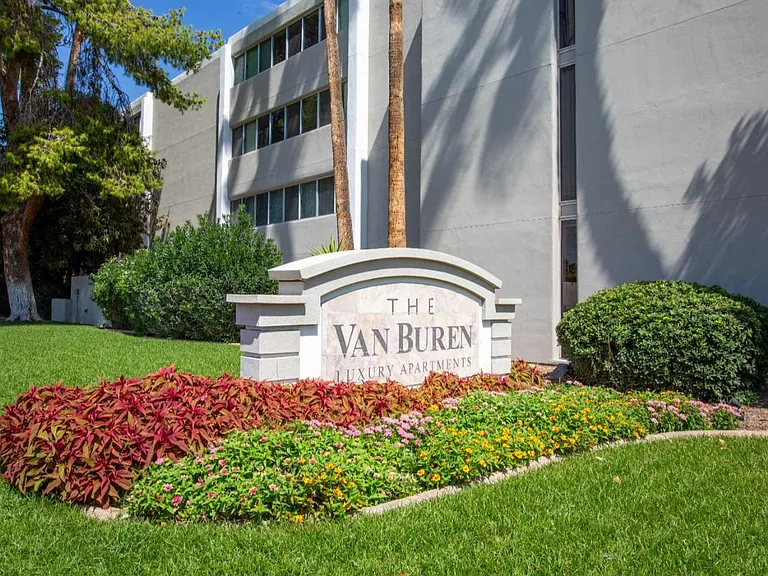 The Van Buren — Photo 1