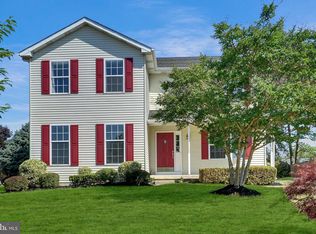 1 Cindy Ct, Burlington, NJ 08016