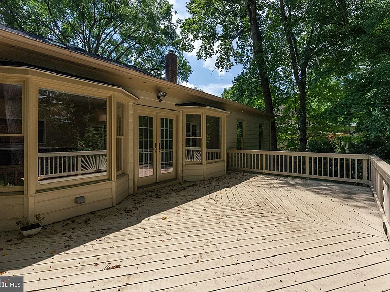 6506 Bellamine Ct — Photo 41
