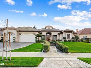 11605 Crabbet Park Dr, Bakersfield, CA 93311