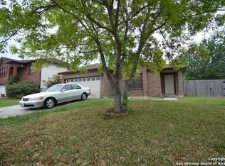 9027 Rue De Lis, San Antonio, TX 78250