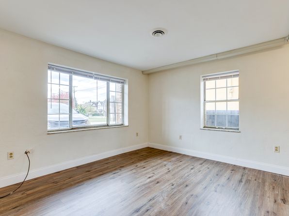 7408 Washington Ave APT B