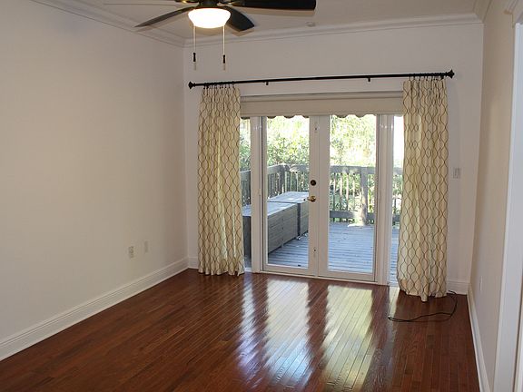 3rd image of 335 Sarto Ave