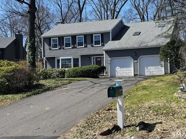 17 Michael Drive, Farmington, CT 06032