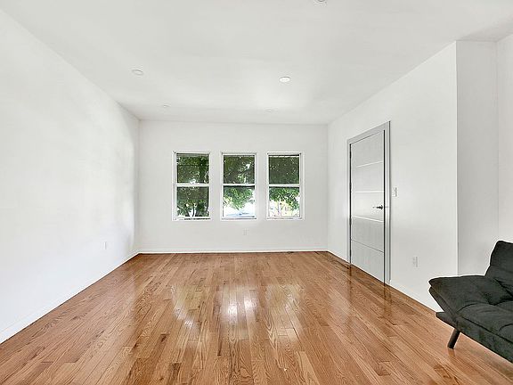 3rd image of 205-14 118th Ave #2