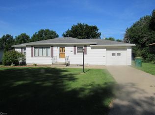 1202 N Cherry St, Creston, IA 50801