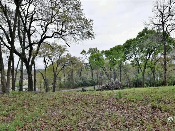 2517 20th St, Phenix City, AL 36867