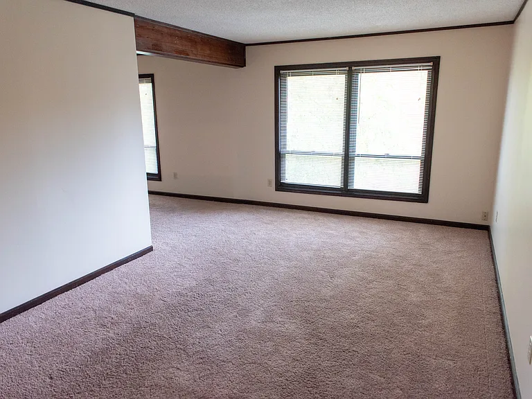 Cedar Point Apartments — Photo 7