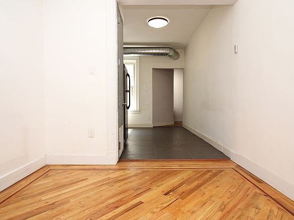 2nd image of 784 Saint Johns Pl APT 2R