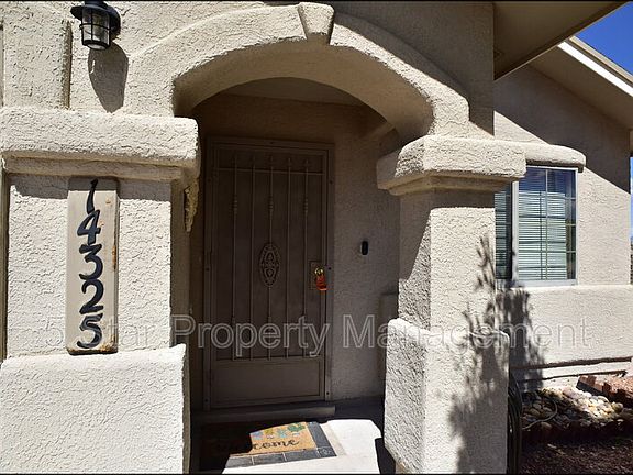 5th image of 14325 Island Point Dr