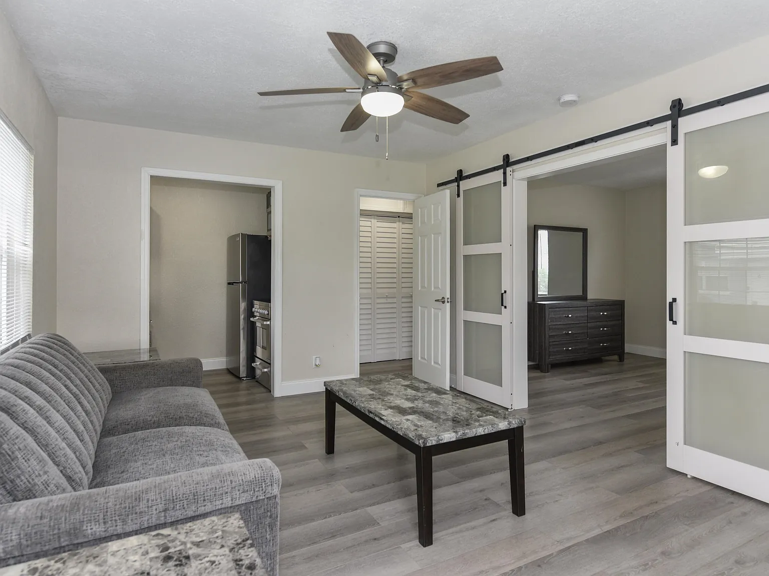 1 bed, 1.0 bath, 650 sqft, $1,995 — Photo 1