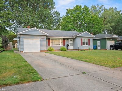 6869 Oakwood Rd, Parma Heights, OH, 44130