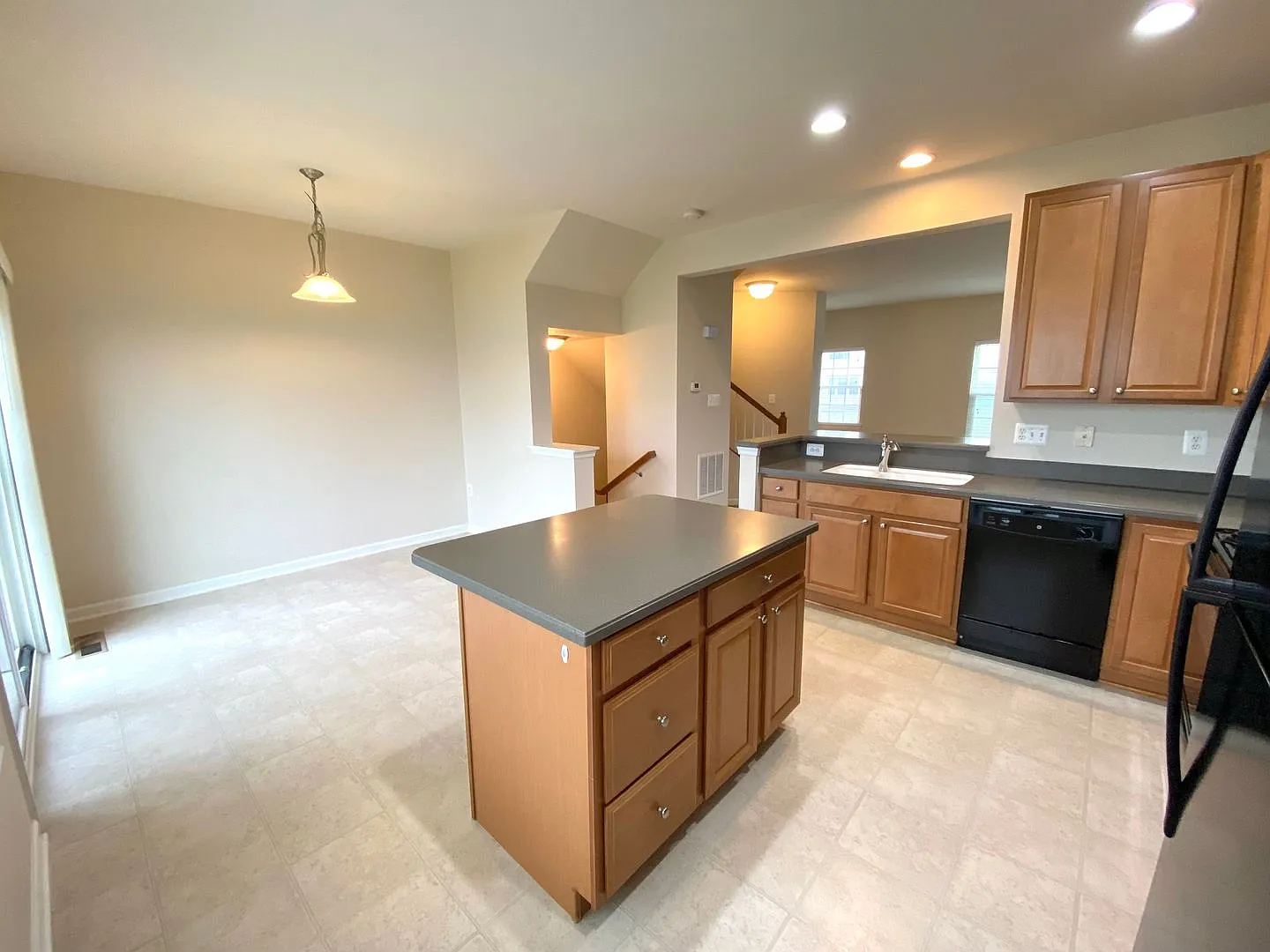 3 Bedroom Townhome in Waynesboro! — Photo 4