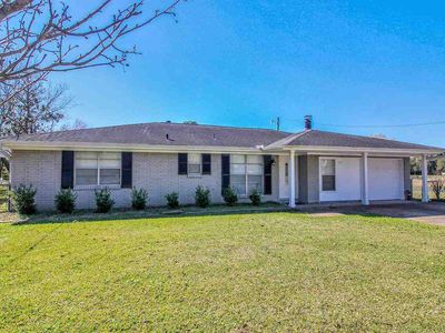 137 Ogden Rd, Winnie, TX, 77665