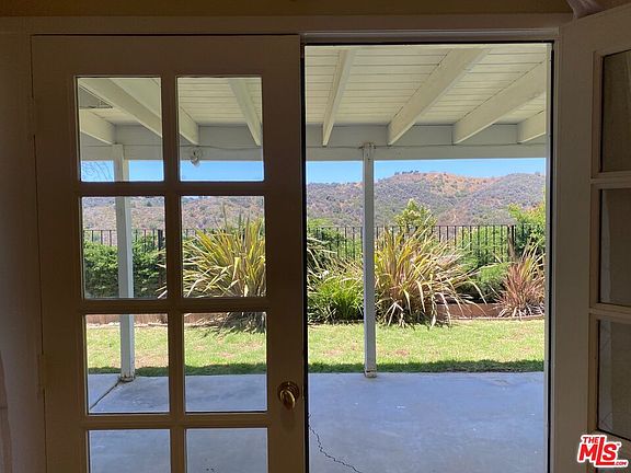 5th image of 3107 Hodler Dr
