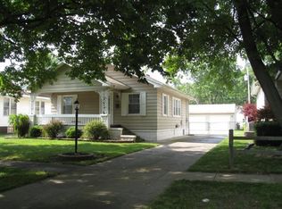 3220 Champaign Ave, Mattoon, IL 61938