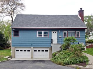 25 Spring St, Hawthorne, NY 10532