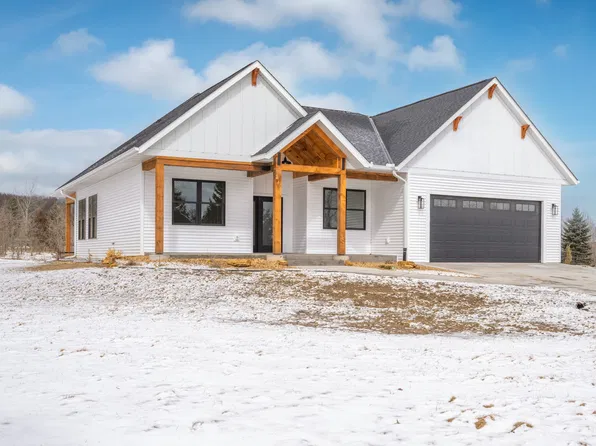 2171 86th Avenue, Osceola, WI 54020