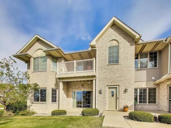 7136 Parkside LANE #122, Mount Pleasant, WI 53406