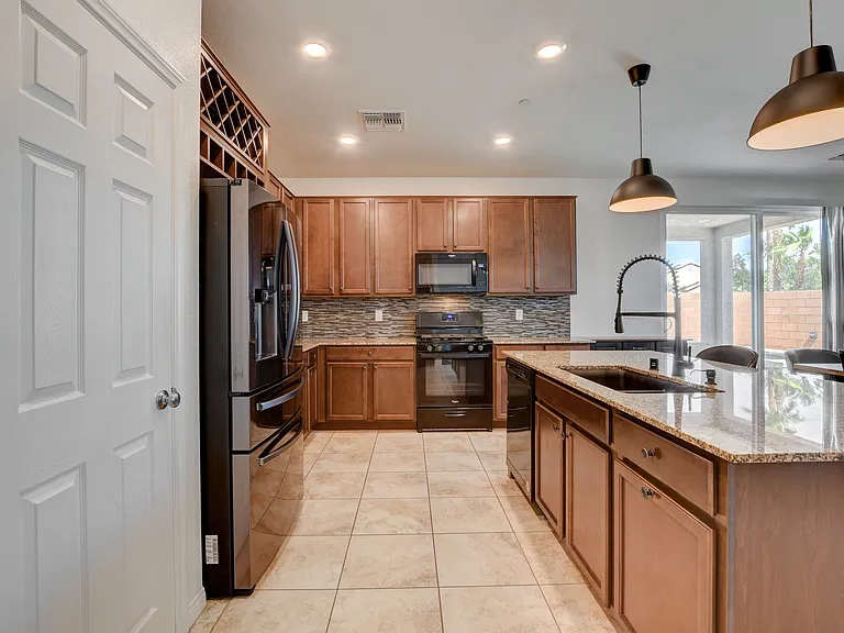 6458 Blue Ember Ave — Photo 22