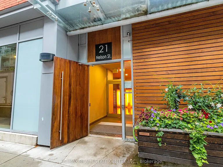 21 Nelson St #11 — Photo 2