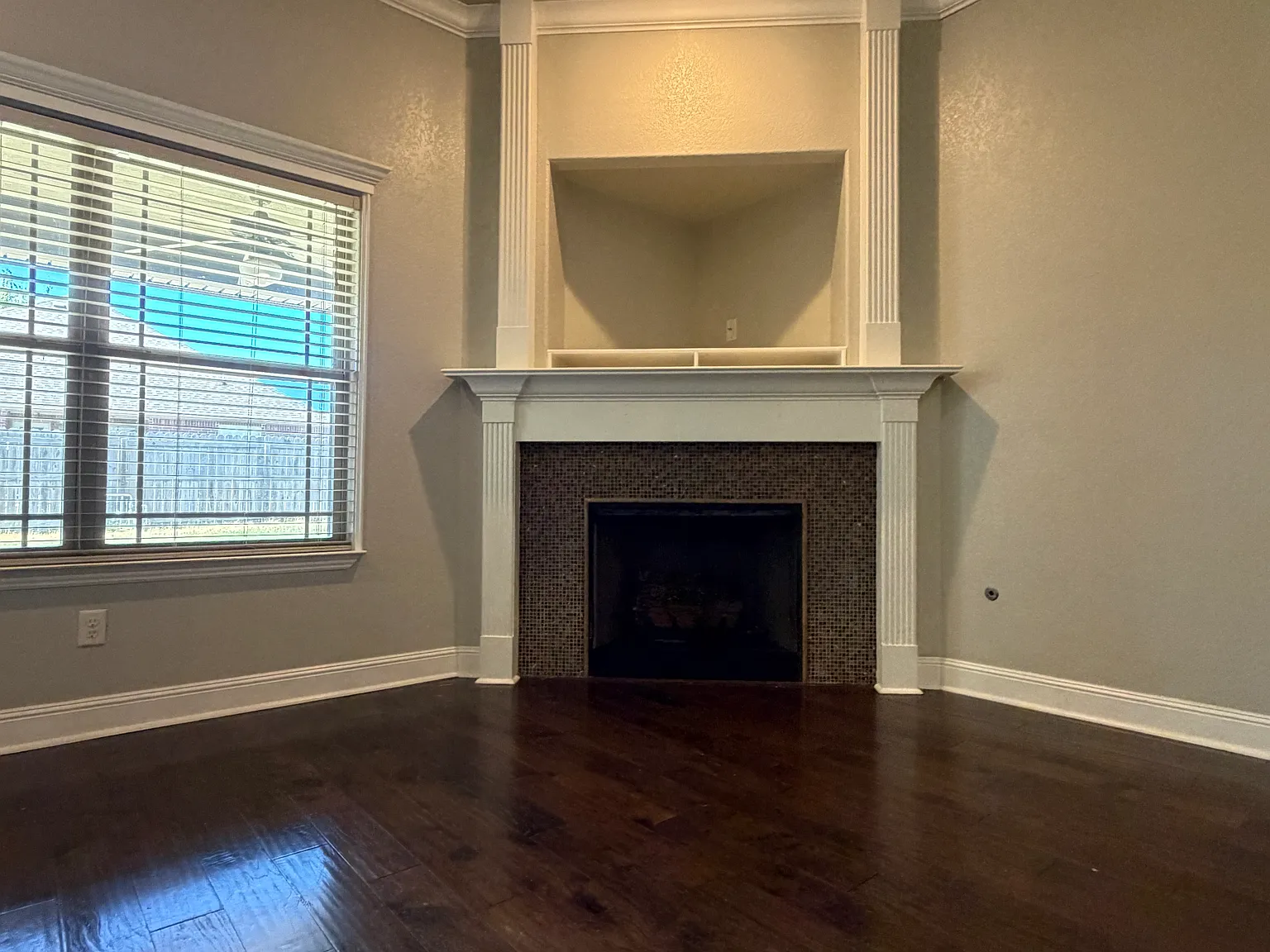 3 bed, 1790 sqft, $1,895 — Photo 3
