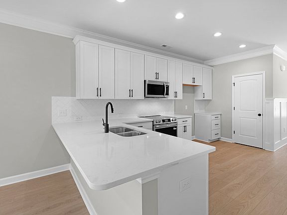 3rd image of 237 Cline Way