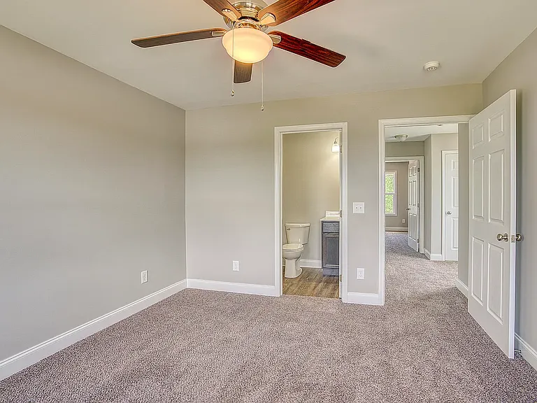 2802 W Walnut St #6 — Photo 7