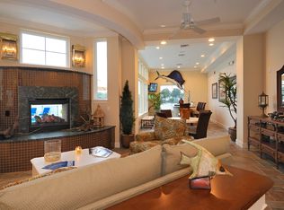 4273 Llewellyn Ave APT 208, Norfolk, VA 23504