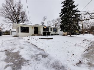 3211 Hull Ave, Des Moines, IA 50317