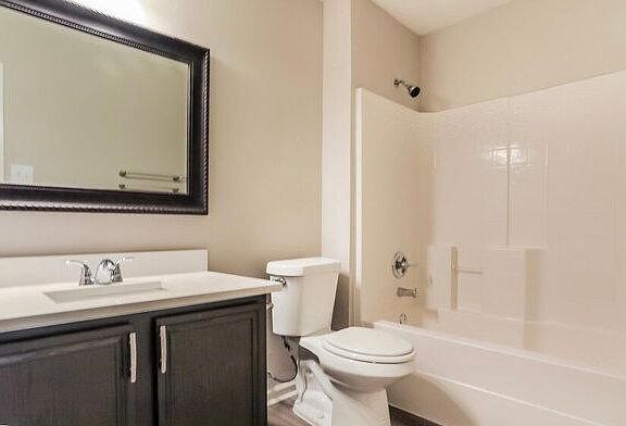 5th image of 3015 Casa Bella Dr