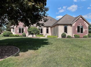 W263N2310 Wilderness Way, Pewaukee, WI 53072