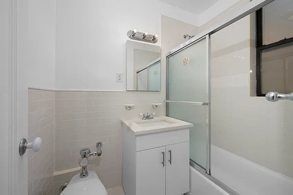 Rented by Brown Harris Stevens | media 6