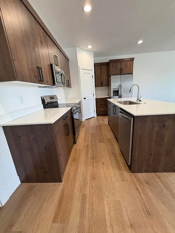 96 N 400 W — Photo 4