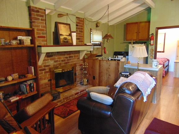 5th image of 552 Rose Bourne St