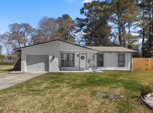 308 Walnut Creek Ct, Jacksonville, NC 28546